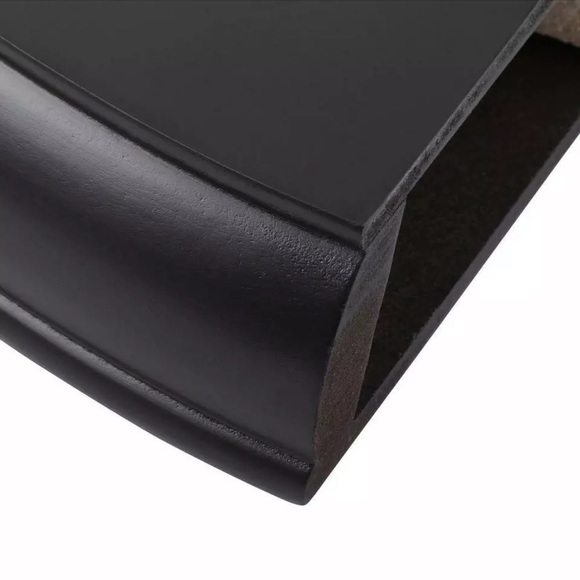 Floating corner shelf - Picture 2 of 5